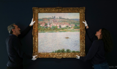 Le tableau "Vétheuil, Effet du Matin" (1901) le 9 avril 2026 à Paris  ( AFP / Anne-Christine POUJOULAT )