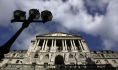 GRANDE-BRETAGNE: LE PIB RECULE DE 0,3% EN AVRIL, SUSCITANT DES CRAINTES DE RALENTISSEMENT