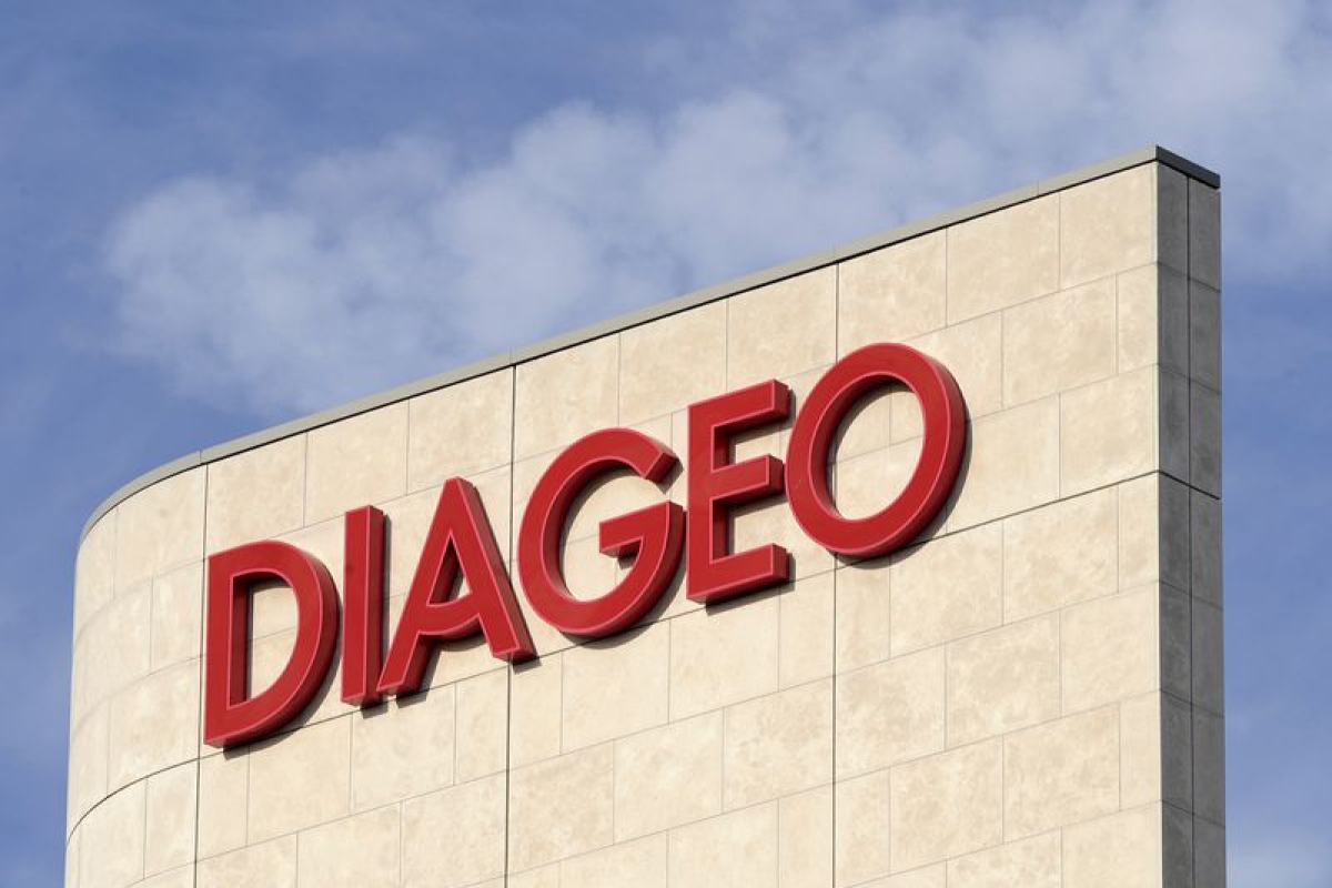 Diageo face aux droits de douane américains et plan d'économies