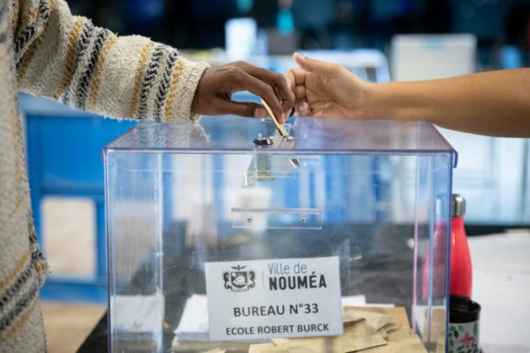 La Nouvelle-Calédonie votera le 28 juin aux élections provinciales, scrutin crucial deux ans après des émeutes qui ont fait 14 morts et plongé l'archipel dans une profonde récession ( AFP / Delphine MAYEUR )