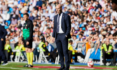 Pas touche, Zizou est à nous