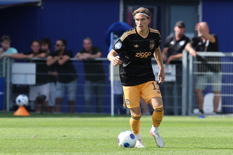 Mika Godts confirme des discussions avec le PSG