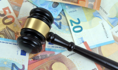 Procès gagnés : les sommes perçues sont-elles imposables ? / iStock.com - Richard Villalonundefined undefined