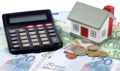 Les meilleurs dossiers peuvent espérer un taux d'emprunt de 0,7% sur 20 ans. (© Adobestock)