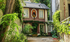 Paris recèle de lieux secrets à découvrir durant l’été. Ces trésors racontent une part de l’histoire de la capitale crédit photo : Shutterstock