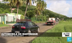 Mayotte : Philippe Vigier visite le premier camp de migrants de l'île, source de tensions