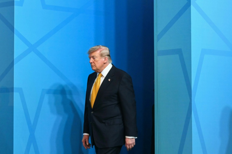 Le président américain Donald Trump se joint aux dirigeants de l'Otan pour une photo de groupe lors du sommet de l'Otan au complexe présidentiel de Bestepe, à Ankara, en Turquie, le 8 juillet 2026 ( AFP / SAUL LOEB )
