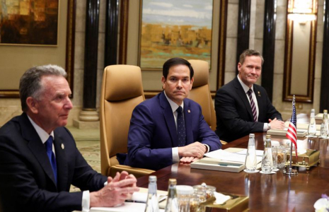 L'envoyé américain pour le Moyen-Orient Steve Witkoff, le Secrétaire d'État américain Rubio, et le Conseiller à la sécurité nationale des États-Unis Mike Waltz