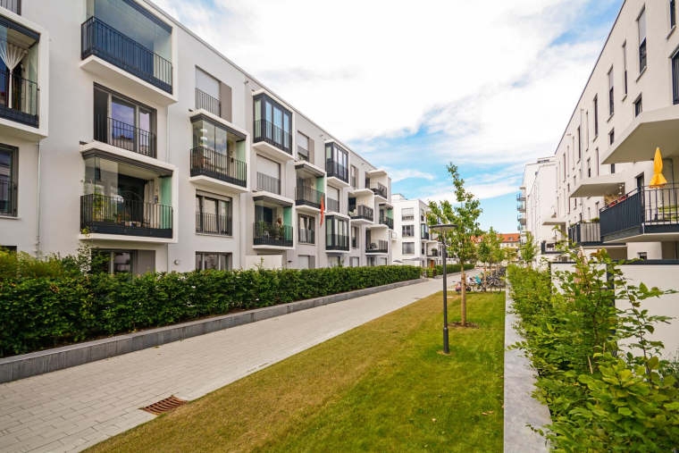 Chaque année, les loyers peuvent être révisés par les propriétaires en fonction d’un indice légal. crédit photo : PIXEL to the PEOPLE/Shutterstock / PIXEL to the PEOPLE