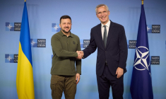 Volodymyr Zelensky et le secrétaire général de l'Otan Jens Stoltenberg, à Bruxelles, le 27 juin 2024 ( UKRAINIAN PRESIDENTIAL PRESS SER / HANDOUT )