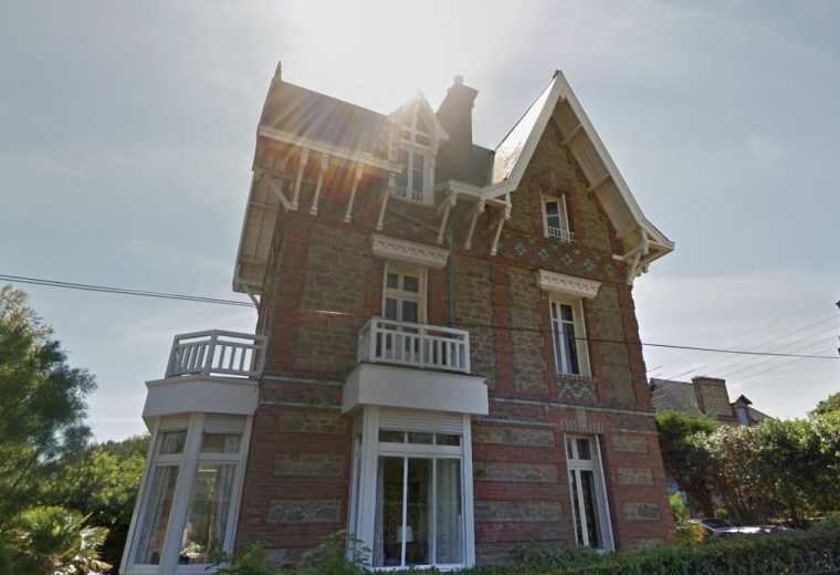 François Pinault a acheté cette maison à Dinard. (Google street view)