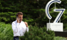 G7: MACRON PARLE SÉCURITÉ ÉNERGÉTIQUE AVEC LE DIRECTEUR DE L'AIE