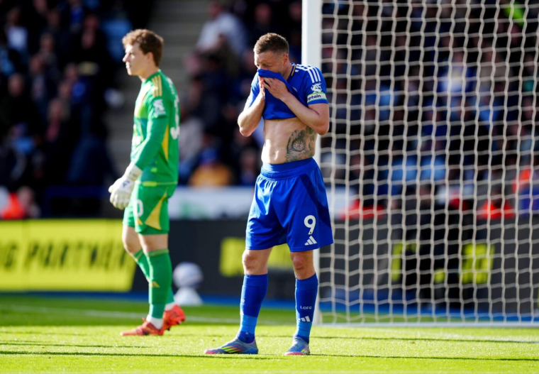 Vardy s'excuse pour le spectacle « merdique » de la saison de Leicester