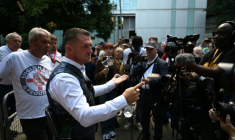 Le dirigeant d'extrême droite britannique Tommy Robinson, le 3 juillet 2025 à Londres ( AFP / JUSTIN TALLIS )