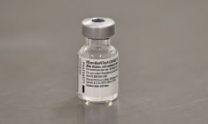 CORONAVIRUS: L'UE COMMANDE 100 MILLIONS DE DOSES SUPPLÉMENTAIRES DU VACCIN DE PFIZER ET BIONTECH