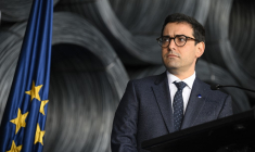 Le commissaire européen à la stratégie industrielle, Stéphane Séjourné, en Espagne, le 14 mars 2025 ( AFP / JOSEP LAGO )