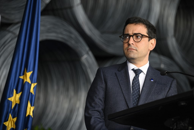 Le commissaire européen à la stratégie industrielle, Stéphane Séjourné, en Espagne, le 14 mars 2025 ( AFP / JOSEP LAGO )