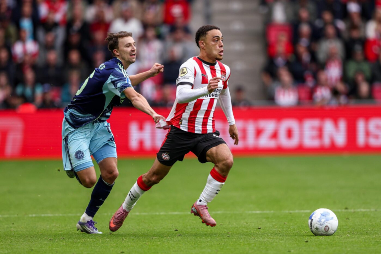 L'Ajax arrache le nul sur la pelouse du PSV