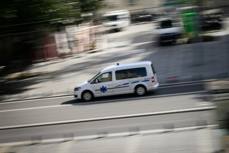 Une ambulance à Nantes, le 4 avril 2025 ( AFP / Loic VENANCE )