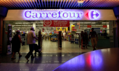 CARREFOUR PRÉVOIT DE RECRUTER 15.000 JEUNES DE LA "GÉNÉRATION COVID" EN FRANCE