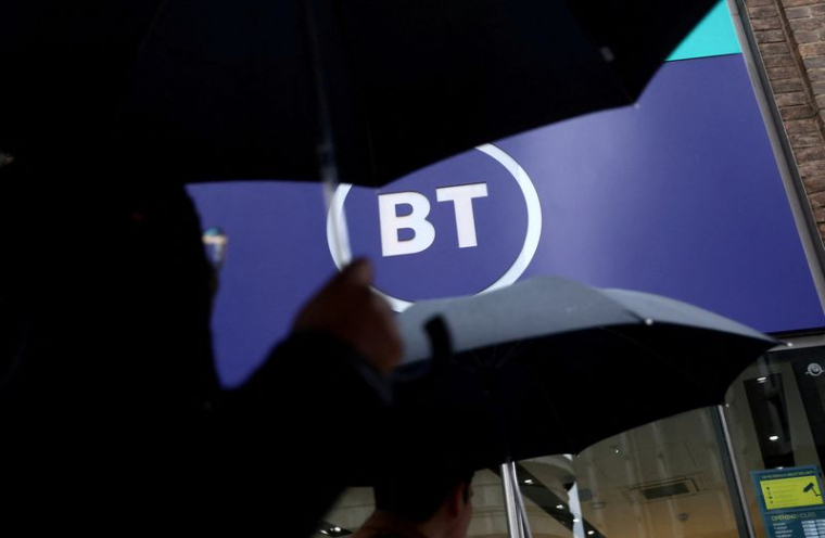 LONDRES SE PENCHE SUR LA PARTICIPATION DE DRAHI DANS BT