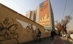 Une fresque anti américaine à Téhéran, le 6 janvier 2026 ( AFP / ATTA KENARE )