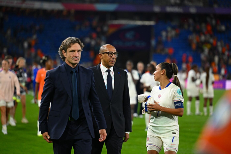 « Il y a des choses positives à retenir » : Philippe Diallo conforte Laurent Bonadei à la tête des Bleues
