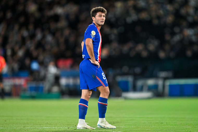 João Neves sur le banc face à Manchester City ?