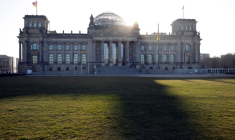 ALLEMAGNE: UN PLAN DE 5 MILLIARDS POUR SOUTENIR L'ACHAT DE VOITURES