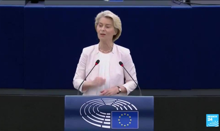 Ursula von der Leyen réélue à la tête de la Commission européenne : un rempart contre l'extrémisme ?