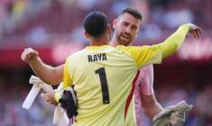 En Espagne, quatre gardiens pour une lune de miel