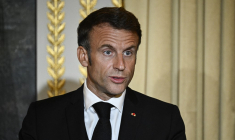 Emmanuel Macron à Paris, le 4 octobre 2023. ( AFP / JULIEN DE ROSA )