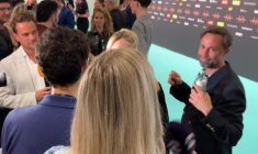 Louane avant l'Eurovision: "C'est tellement intense, c'est incroyable"