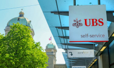 Le logo de l'UBS sur le bâtiment du Parlement suisse à Berne