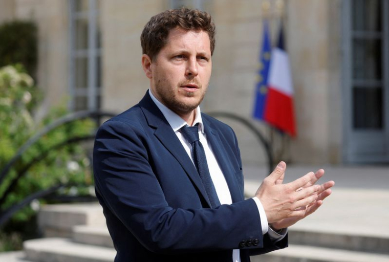 Julien Bayou, secrétaire national du parti écologiste Europe-Ecologie Les Verts (EELV) et député, à l'Elysée