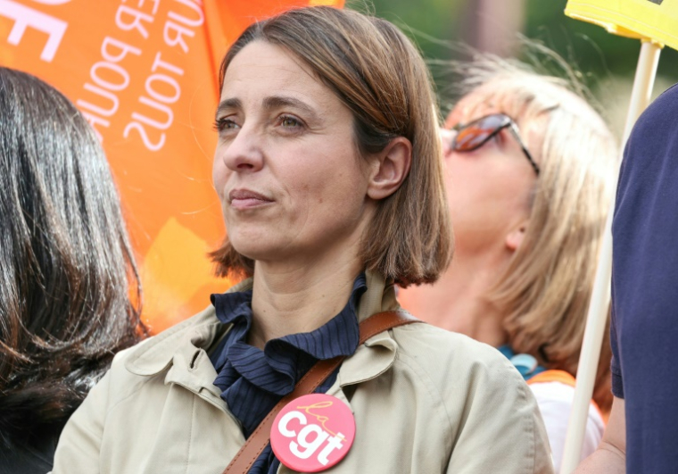 Sophie Binet, secrétaire générale de la CGT, lors de la manifestation du 2 octobre 2025 à Paris, dans le cadre d'une journée de grève nationale organisée par les huit principaux syndicats de travailleurs français pour réclamer des mesures de "justice sociale". ( AFP / Thomas SAMSON )