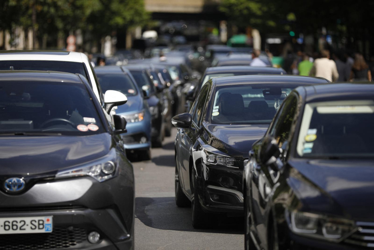 "Les discussions sont en bonne voie et productives", selon Uber (illustration) ( AFP / GEOFFROY VAN DER HASSELT )