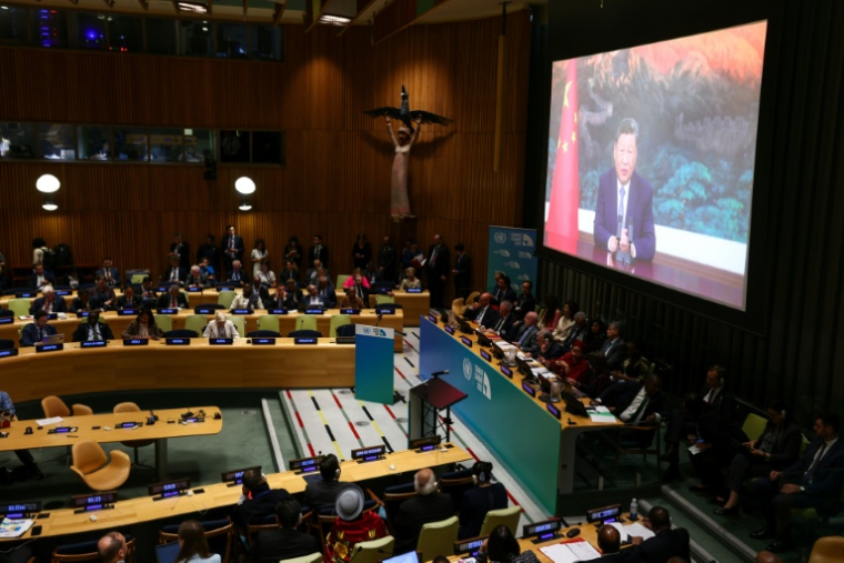 Le président chinois Xi Jinping s'exprime par visoconférence lors d'un sommet au siège des Nations Unies, à New York, aux Etats-Unis, le 14 septembre 2025 ( AFP / CHARLY TRIBALLEAU )
