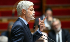 Le président des députés LR, Laurent Wauquiez, prononce un discours à l'Assemblée nationale, à Paris, le 8 septembre 2025 ( AFP / Bertrand GUAY )