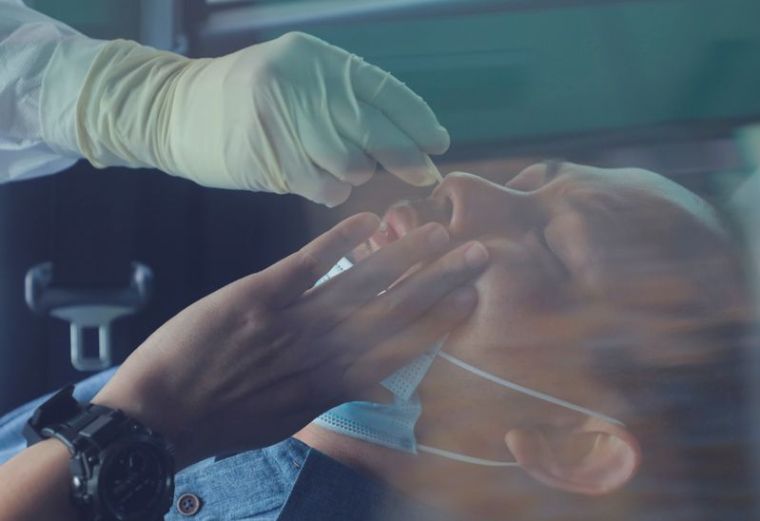 L'AGENCE EUROPÉENNE DES MÉDICAMENTS POURRAIT DISPOSER DE DONNÉES SUR LES VACCINS CIBLANT OMICRON DÈS AVRIL