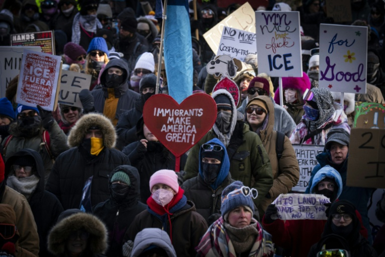 Manifestation contre les méthodes de la police de l'immigration à Minneapolis le 23 janvier 2026 ( AFP / ROBERTO SCHMIDT )
