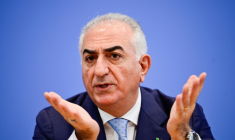 Reza Pahlavi, le fils du shah déchu d’Iran, à Berlin le 23 avril 2026. ( AFP / John MACDOUGALL )