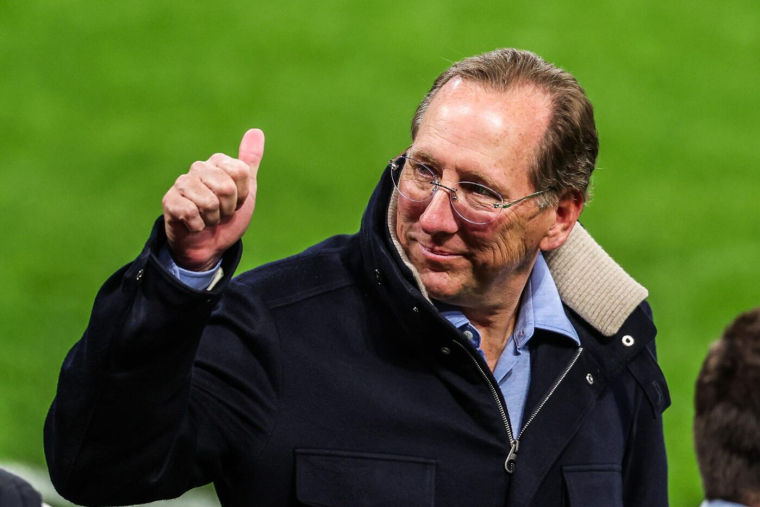 À la veille du passage de l’OL devant la DNCG, John Textor aurait enfin vendu ses parts de Crystal Palace