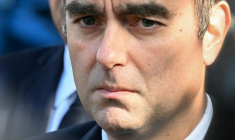 Le Premier ministre français Lecornu visite le commissariat de la police nationale à L'Hay-les-Roses