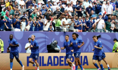 Les Bleus à l'échauffement au stade de Philadelphie le 22 juin 2026 avant leur match contre l'Irak pour le compte de la 2e journée de la phase de poules du Mondial-2026 ( AFP / FRANCK FIFE )