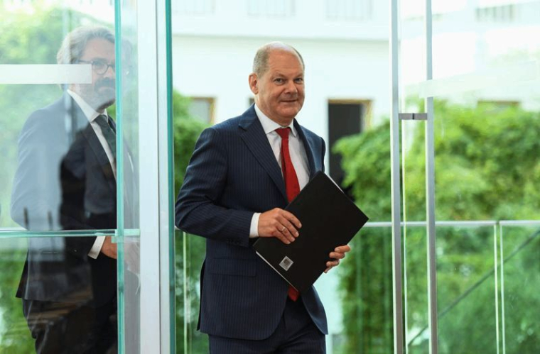 LE BUDGET ALLEMAND APPROUVÉ POUR 2021 PRÉVOIT UN ENDETTEMENT NET FRÔLANT LES 100 MILLIARDS D'EUROS