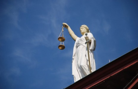 L'arnaqueur a écopé de 16 mois de prison ferme après sa condamnation à Lille (Nord) le 6 mai dernier. Photo d'illustration.  (AJEL / Pixabay)