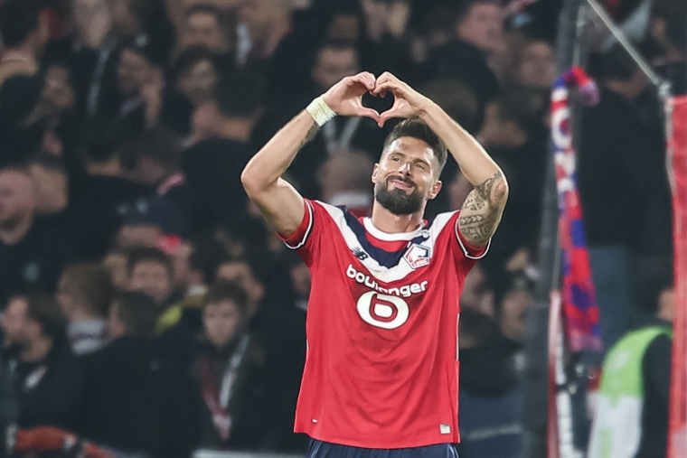 L'attaquant français de Lille Olivier Giroud a inscrit le but de la victoire contre Lens en match de la 9e journée de Ligue 1 le 30 octobre 2026 à Villeneuve-d'Ascq ( AFP / Sameer Al-DOUMY )