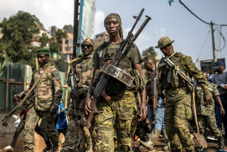Des combattants du groupe armé M23 à Bukavu, dans l'est de la République démocratique du Congo, le 20 février 2025 ( AFP / Luis TATO )