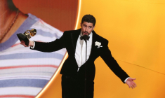 Bad Bunny lors de la 68e édition des Grammy Awards à Los Angeles le 1er février 2026 ( AFP / VALERIE MACON )